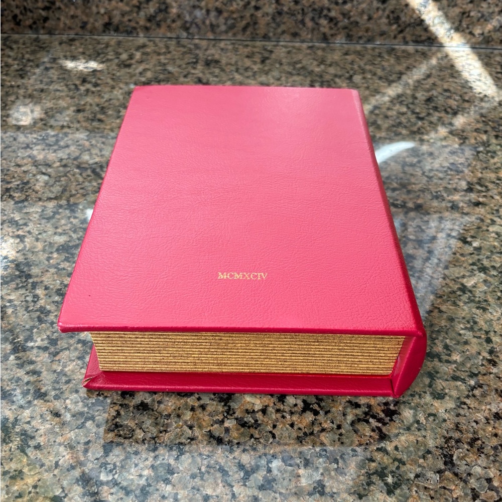 Supreme New Testament Stash Bible FW13 Book - Picture 9 of 9